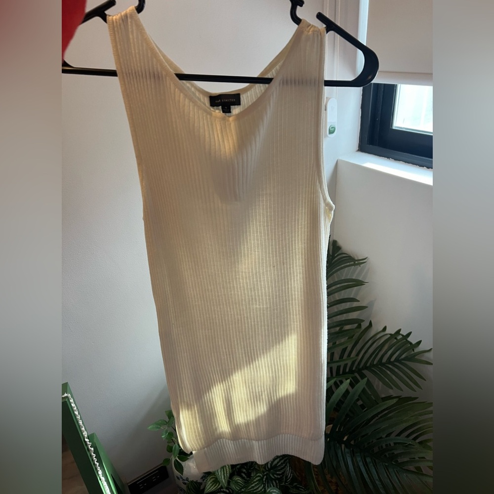 long sweater tank top in color cream